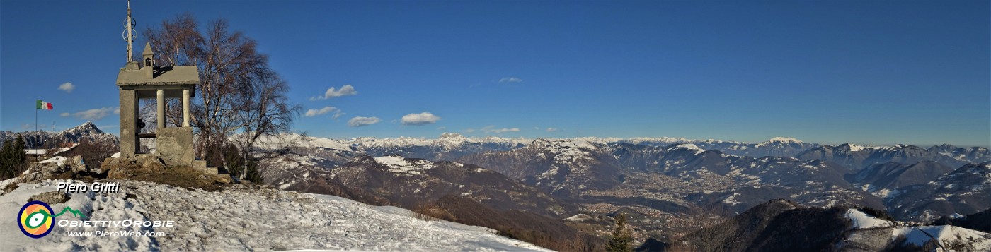 43 Alla Madonnina della neve in vetta al Monte Poieto (1360 m).jpg